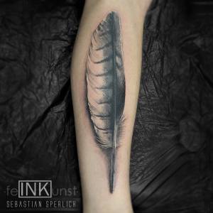 Milanfeder Tätowierung