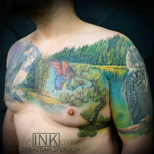 Realistic Color Tattoo einer Seelandschaft